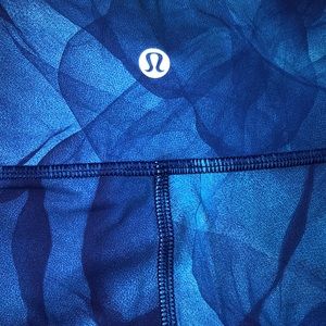 lululemon athletica Pants - NWOT Lululemon Wunder Under Full Length! Sz 2 lululemon athletica Pants - NWOT Lululemon Wunder Under Full Length! Sz 2